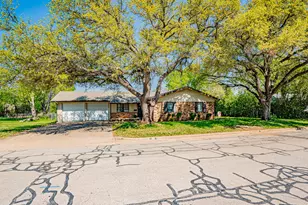 1110 Penrod St, Granbury, TX 76048 - Photo 1