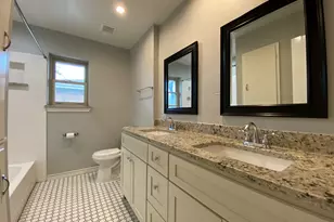 11005 Wyatt St, Dallas, TX 75218 - Photo 9