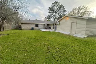 2111 Warwick Dr, Arlington, TX 76015 - Photo 33