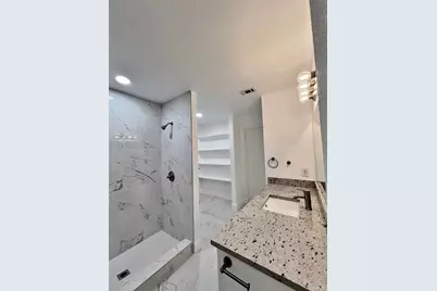 1914 W Northgate Drive, Irving, TX 75062 - Photo 17