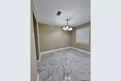 1914 W Northgate Drive, Irving, TX 75062 - Photo 5