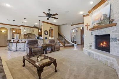 2606 Waters Edge Drive, Granbury, TX 76048 - Photo 7