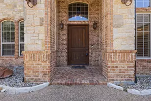 2606 Waters Edge Dr, Granbury, TX 76048 - Photo 3