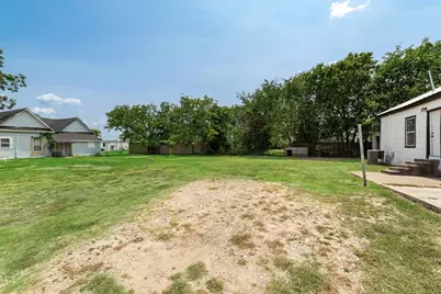 2203 Wesley Street, Greenville, TX 75401 - Photo 25