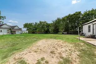 2203 Wesley St, Greenville, TX 75401 - Photo 25