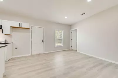 2203 Wesley Street, Greenville, TX 75401 - Photo 7