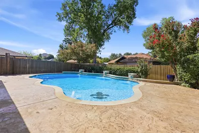1550 Oak Creek Drive, Lewisville, TX 75077 - Photo 11