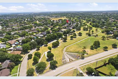 1550 Oak Creek Drive, Lewisville, TX 75077 - Photo 17