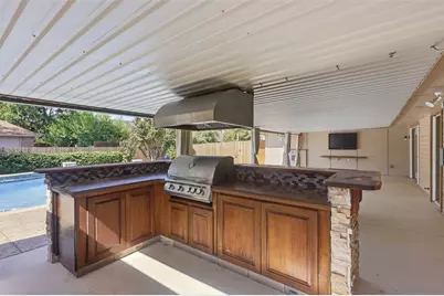 1550 Oak Creek Drive, Lewisville, TX 75077 - Photo 9
