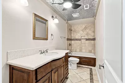 1550 Oak Creek Drive, Lewisville, TX 75077 - Photo 23