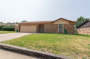 6412 Rebecca Ln, Watauga, TX 76148 - Photo 1