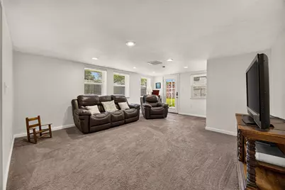 3836 Kiestmeadow Drive, Dallas, TX 75233 - Photo 15