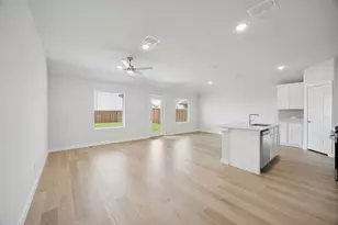 10524 Colonial Heights Ln, Fort Worth, TX 76179 - Photo 11