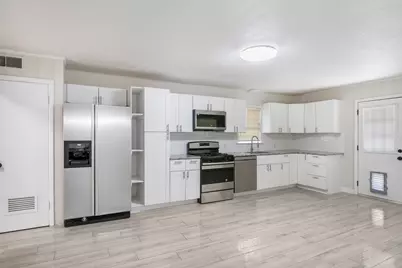 2320 N Edgewood Terrace, Fort Worth, TX 76103 - Photo 11