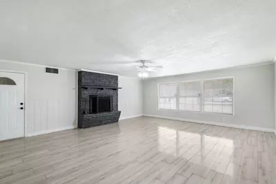 2320 N Edgewood Terrace, Fort Worth, TX 76103 - Photo 3