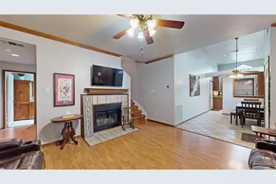 911 Azalia Drive, Lewisville, TX 75067 - Photo 5