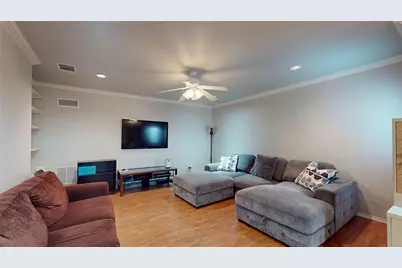 911 Azalia Drive, Lewisville, TX 75067 - Photo 31