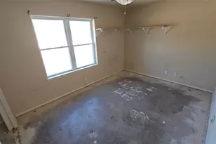 833 James St, Azle, TX 76020 - Photo 35