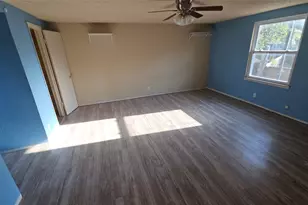 833 James St, Azle, TX 76020 - Photo 21