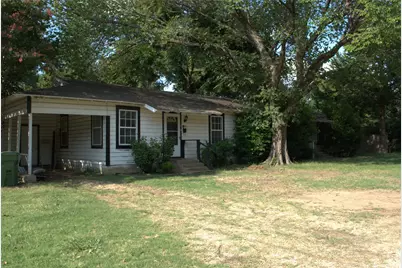 112 N Hatcher Ave, Lewisville, TX 75057 - Photo 1