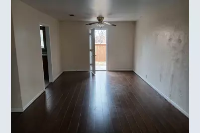 112 N Hatcher Ave, Lewisville, TX 75057 - Photo 15