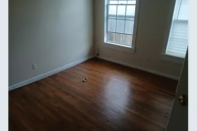 112 N Hatcher Ave, Lewisville, TX 75057 - Photo 7