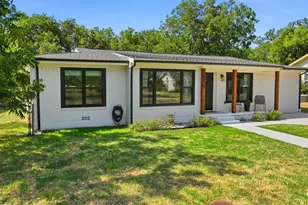 915 W Bridge St, Granbury, TX 76048 - Photo 3