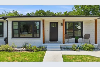 915 W Bridge Street, Granbury, TX 76048 - Photo 1