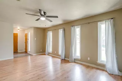 2617 Magnolia Drive, Irving, TX 75062 - Photo 5
