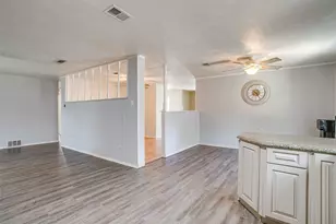 2617 Magnolia Dr, Irving, TX 75062 - Photo 11