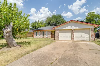 2617 Magnolia Drive, Irving, TX 75062 - Photo 3