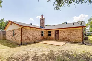 2617 Magnolia Dr, Irving, TX 75062 - Photo 35