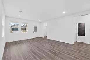 4523 Metropolitan Ave, Dallas, TX 75210 - Photo 7