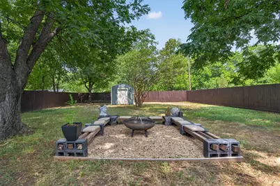 1006 Poindexter Avenue, Cleburne, TX 76033 - Photo 21