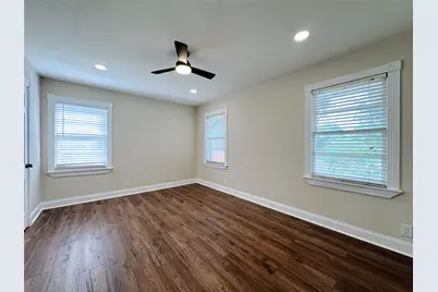 1814 Walnut Avenue, Carrollton, TX 75006 - Photo 17