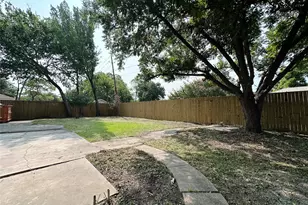 1814 Walnut Ave, Carrollton, TX 75006 - Photo 31