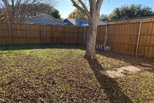 2032 Kings Rd, Carrollton, TX 75007 - Photo 11