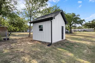1119 20th St, Bridgeport, TX 76426 - Photo 37