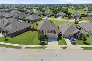 1101 Pinnacle Breeze Dr, Fort Worth, TX 76052 - Photo 35