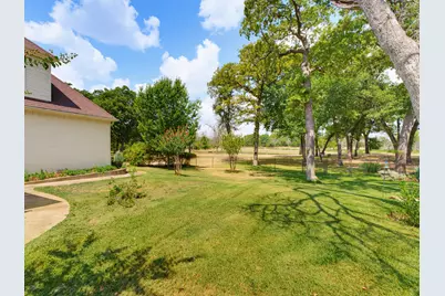 121 Comanche Moon Court, Decatur, TX 76234 - Photo 29