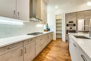 426 W 9th St, Dallas, TX 75208 - Photo 7