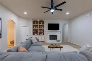913 Caudle Ln, Savannah, TX 76227 - Photo 19