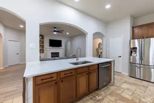913 Caudle Ln, Savannah, TX 76227 - Photo 13