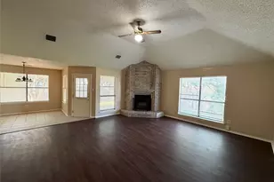 1221 Castleman Dr, Cedar Hill, TX 75104 - Photo 3