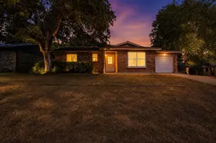 2100 NW 3rd Ave, Mineral Wells, TX 76067 - Photo 1