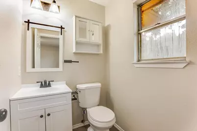 2100 NW 3rd Avenue, Mineral Wells, TX 76067 - Photo 9