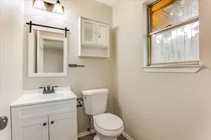 2100 NW 3rd Ave, Mineral Wells, TX 76067 - Photo 9