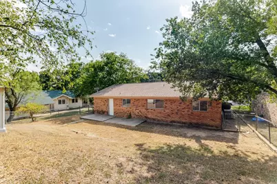 2100 NW 3rd Avenue, Mineral Wells, TX 76067 - Photo 25