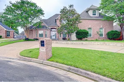 2804 Vermont Court, Arlington, TX 76001 - Photo 1