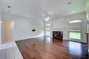 2804 Vermont Ct, Arlington, TX 76001 - Photo 29
